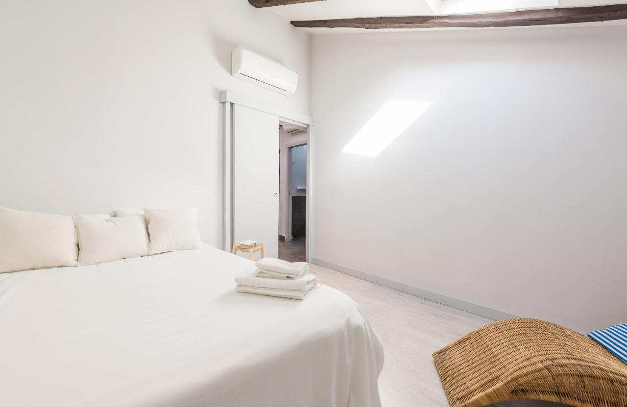 Bohemian 2Bedroom Attic In Lavapies Madrid Kültér fotó